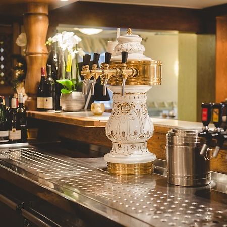 Hotel & Restaurant Zum Vater Rhein Monheim am Rhein ภายนอก รูปภาพ