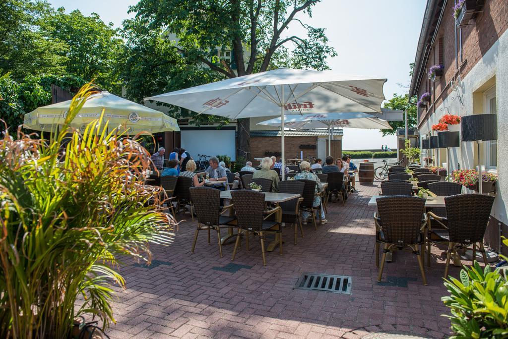 Hotel & Restaurant Zum Vater Rhein Monheim am Rhein ภายนอก รูปภาพ