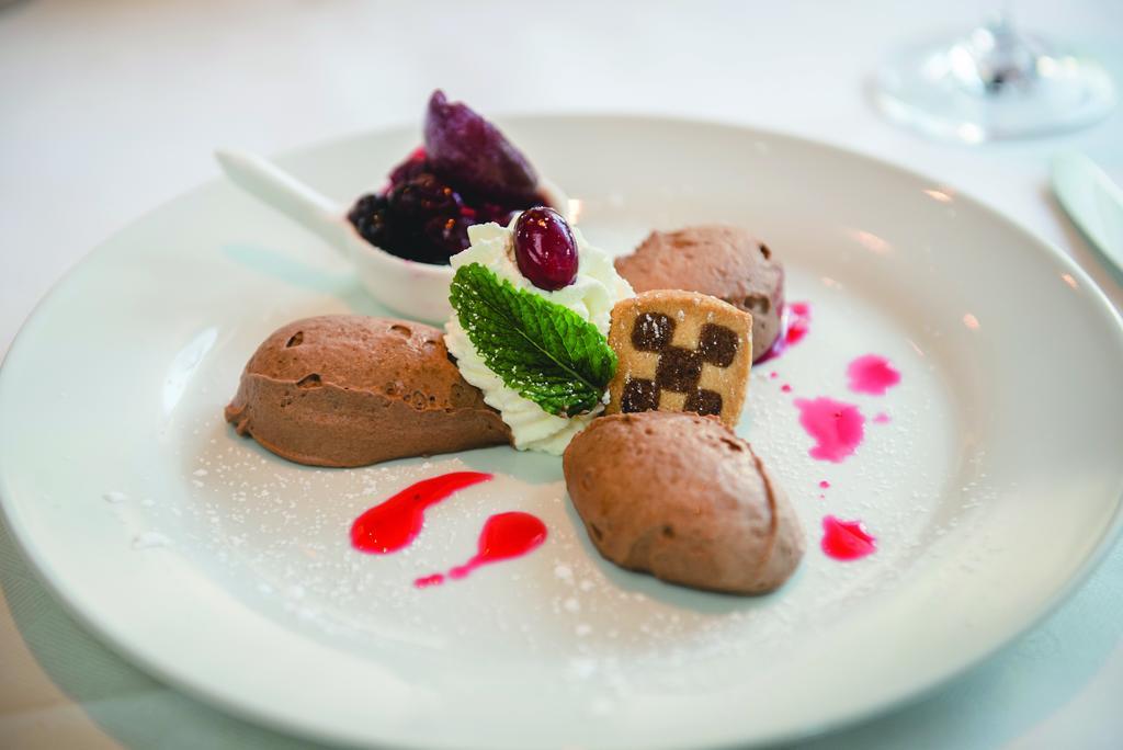 Hotel & Restaurant Zum Vater Rhein Monheim am Rhein ภายนอก รูปภาพ