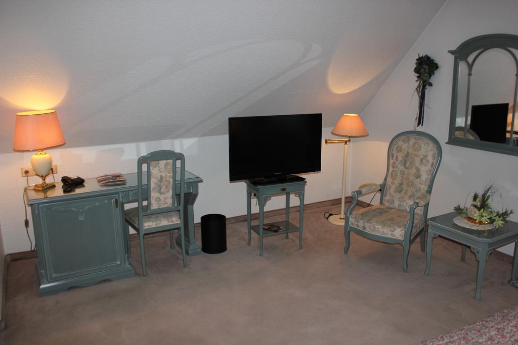 Hotel & Restaurant Zum Vater Rhein Monheim am Rhein ห้อง รูปภาพ